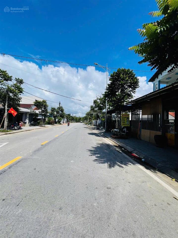 Đất kiệt ô tô 40 huyền trân công chúa. 100m2 ngang 6m cách đường chính vài bước chân