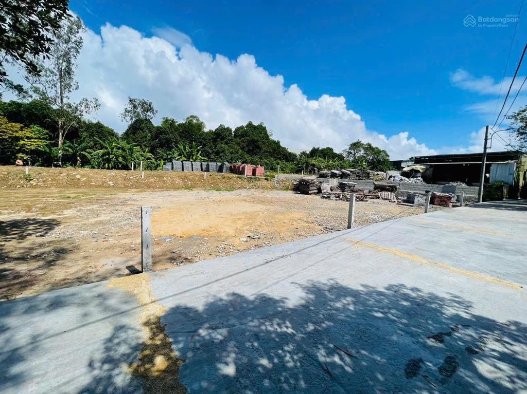Đất kiệt ô tô 40 huyền trân công chúa. 100m2 ngang 6m cách đường chính vài bước chân