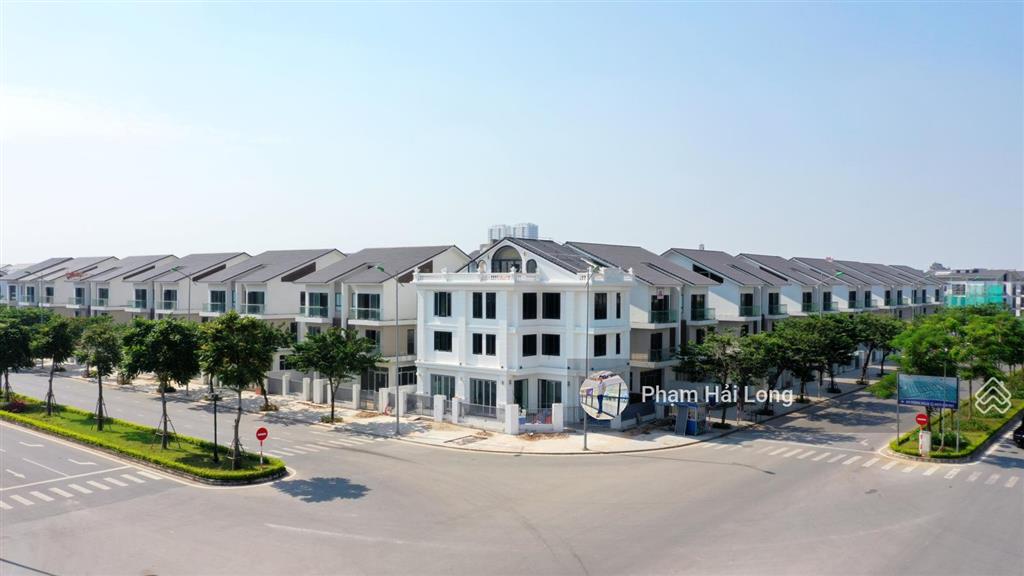 Chính chủ cho thuê nhà lô góc mặt đường lê quang đạo. ngay cạnh siêu thị aeon hà đông