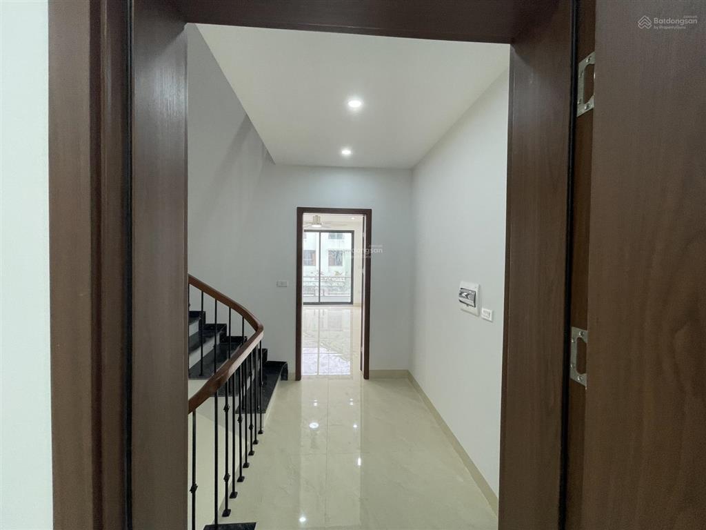 Chính chủ cho thuê nhà hoàn thiện tại geleximco phường dương nội tp hà nội