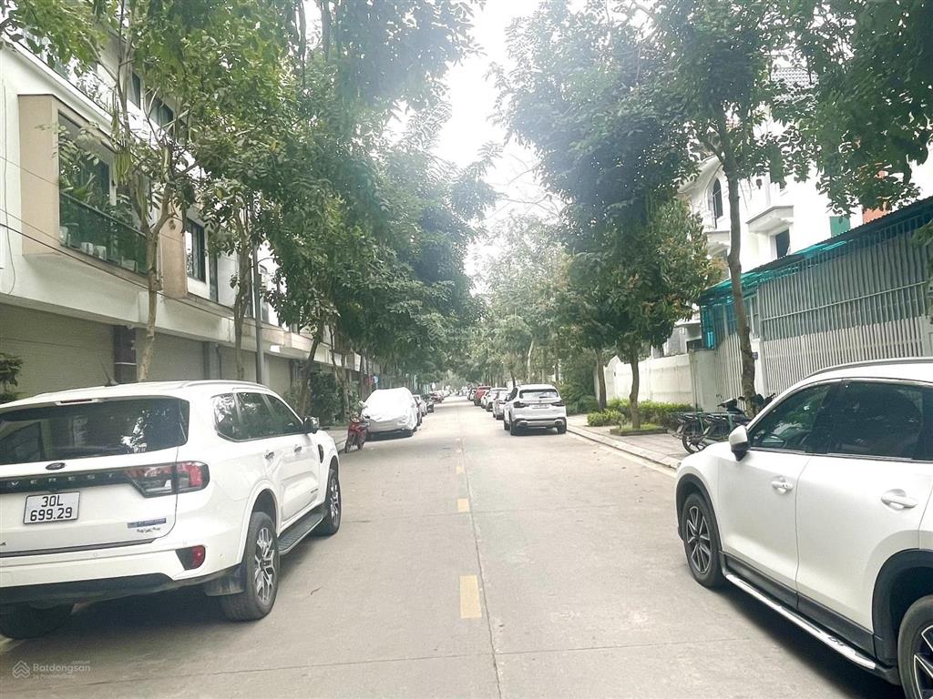 Cho thuê nhà hoàn thiện đẹp tại geleximco dương nội hà đông