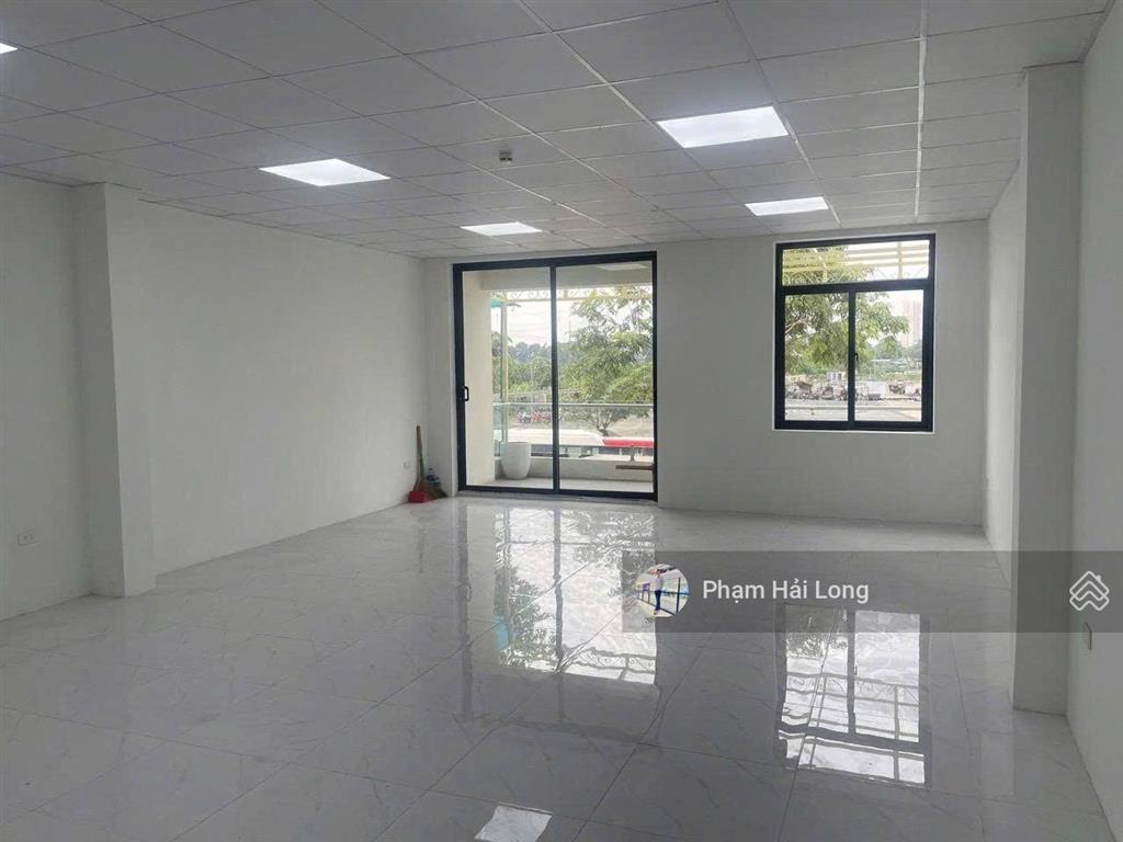Chính chủ cho thuê sàn văn phòng 100m2 hoàn thiện đẹp tại geleximco phường dương nội  hà đông