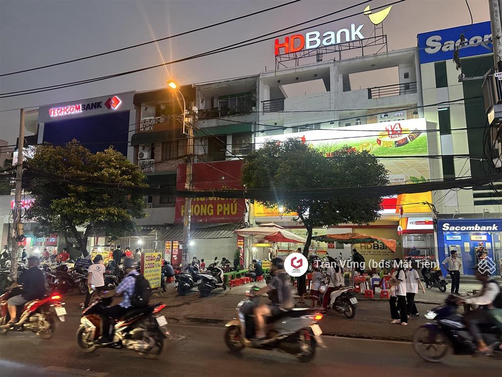 Góc 2 mặt tiền 6 tầng đỗ xuân hợp 7x28m=190m2, sầm uất. giá 34 tỷ. cho thuê 130 triệu/tháng