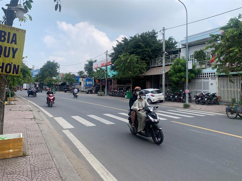 Bán tòa nhà ngay đường số 2 trường thọ 8x40m=320m² sát vành đai 2. hđ 180 triệu/tháng. giá 37,5 tỷ