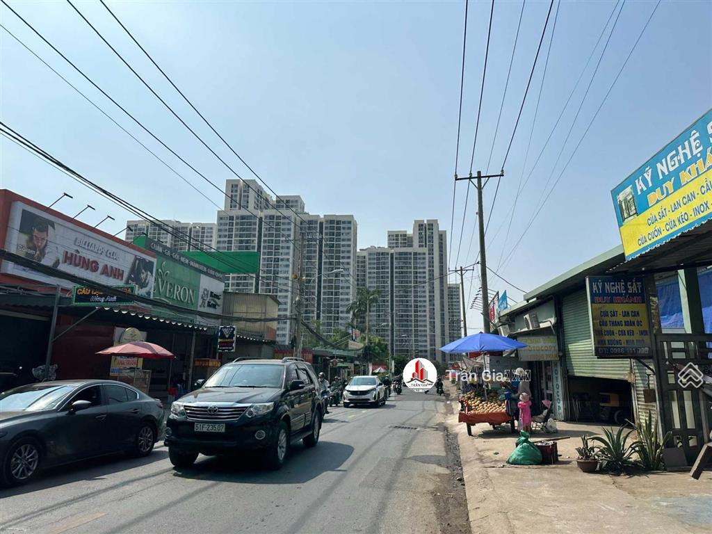 Bán mt lò lu mở đường 10x30m=300m2 ngay gần chung cư gamuda land. giá 27 tỷ tl