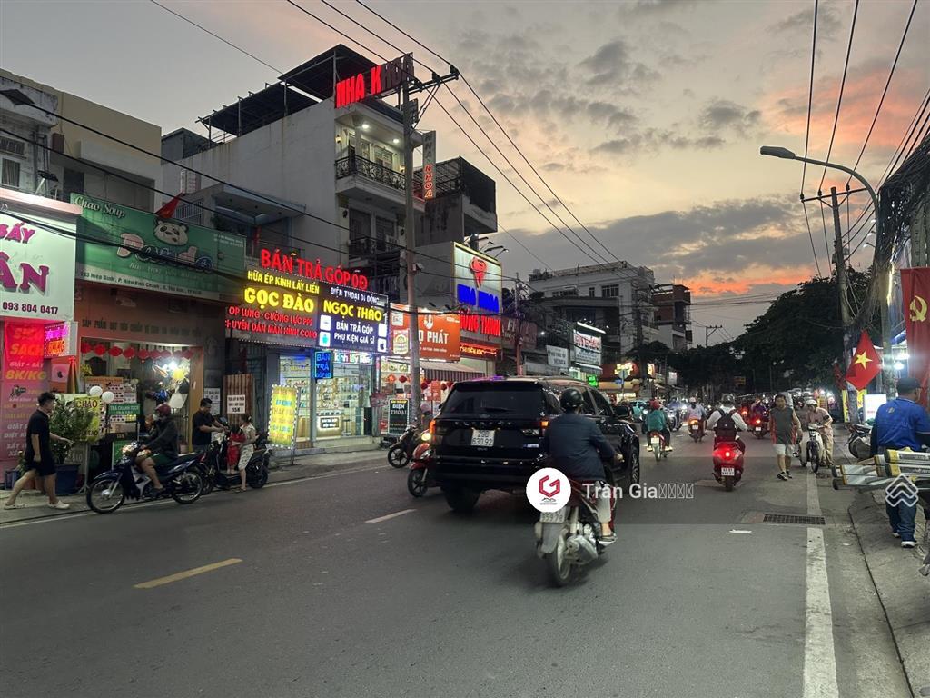 Hàng hiếm! tòa nhà hầm 5 tầng mt hiệp bình. hđ thuê 110triệu/tháng 6,5x28m=185m2. giá 31 tỷ tl