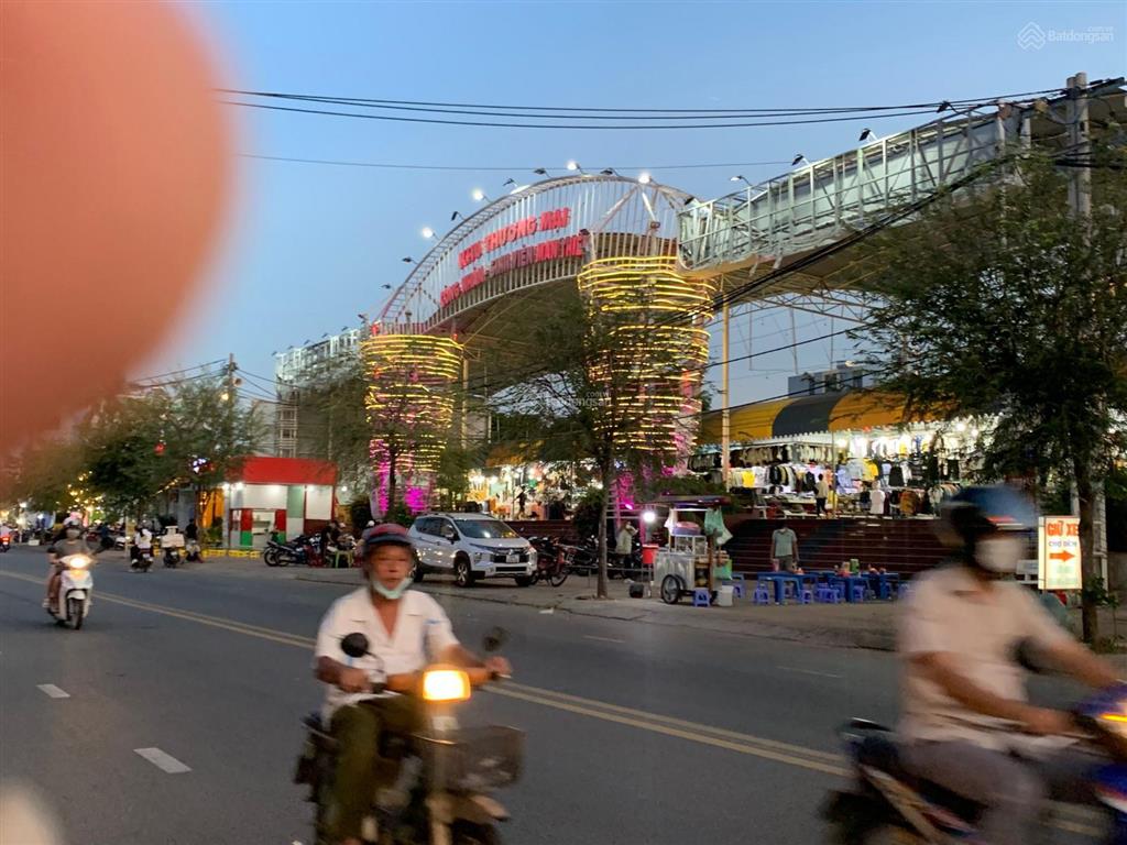 Mặt tiền kinh doanh man thiện 6x30m=180m² full thổ cư. ctxd 1 hầm 7 tầng. giá ngộp 13,5 tỷ tl