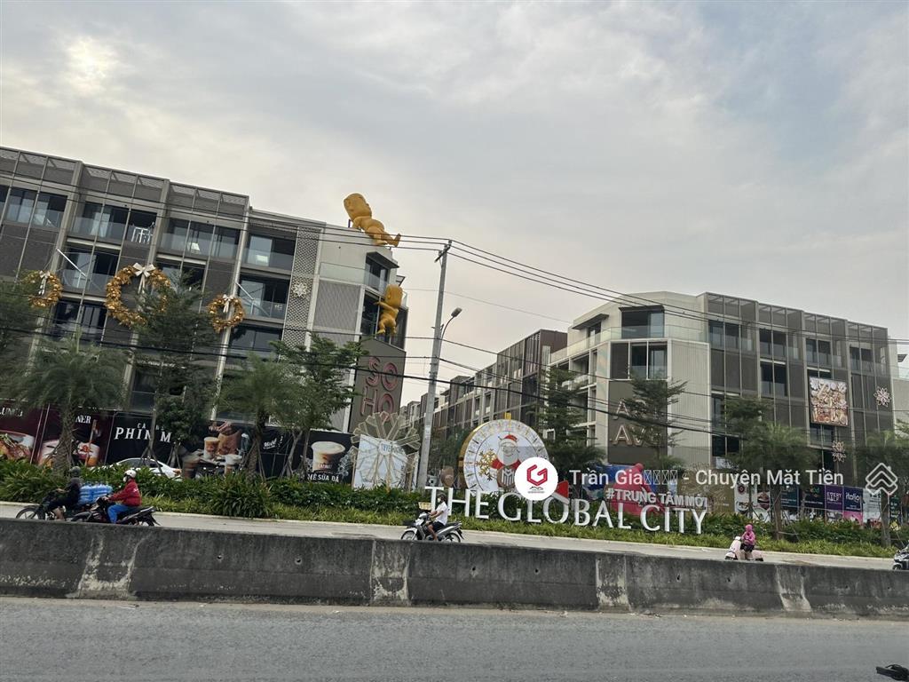 Góc 2 mặt tiền liên phường trục chính các dự án 20x20m = 400m2 gần global city.