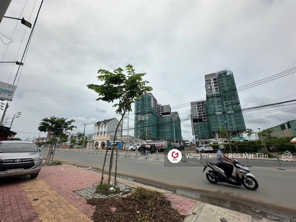 Chủ gửi bán mặt tiền ngay góc lò lu  nguyễn xiển, 50x80m=4.300m2. giá chỉ 175 tỷ tl sát kcn cao