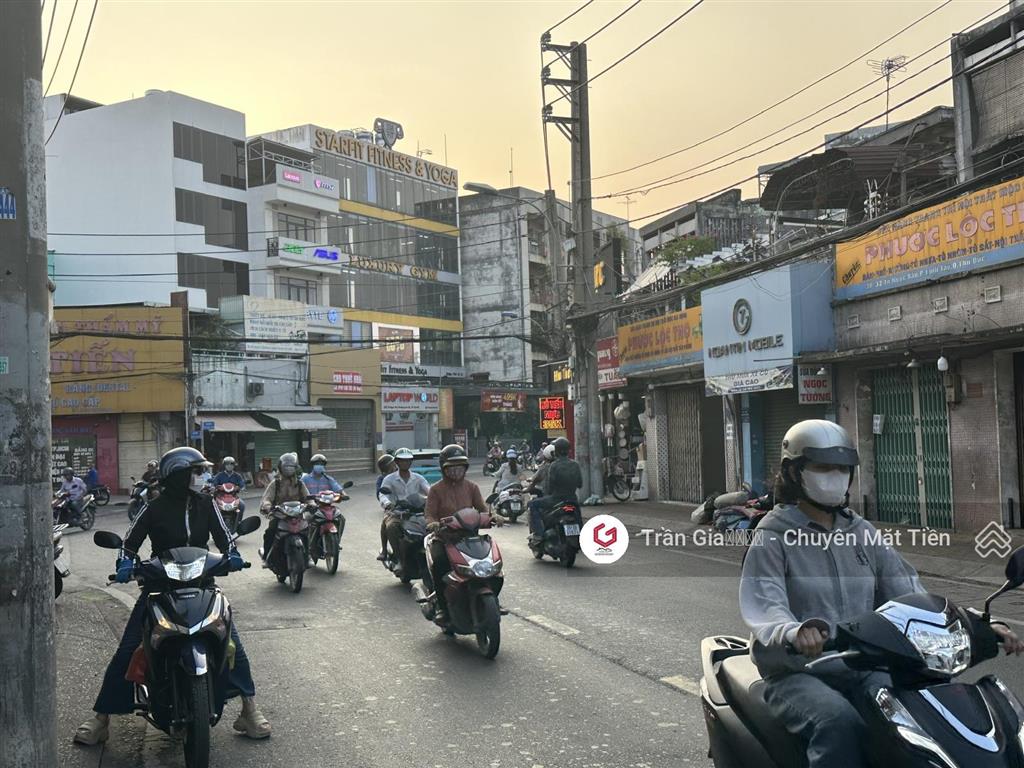Bán building hầm 6 tầng mt tô ngọc vân chợ thủ đức. 15x30m=450m². giá 90 tỷ. thuê 350 triệu/tháng