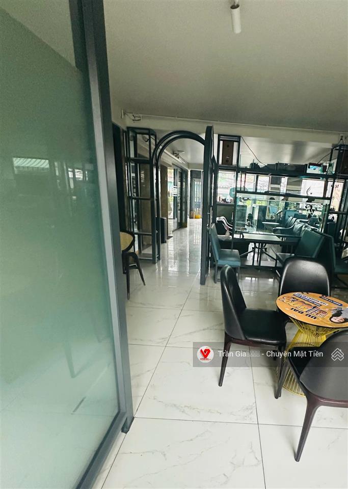 Chính chủ gửi bán building mặt tiền tô ngọc vân. dt 15x27m=420m2, hầm 6 tầng 1.700m2. giá 75 tỷ