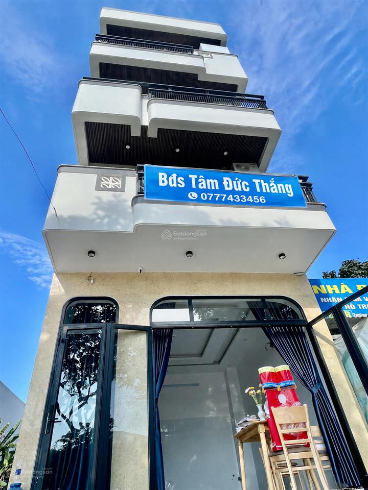 Cho thuê toà khách sạn 17 phòng nguyễn văn thoại