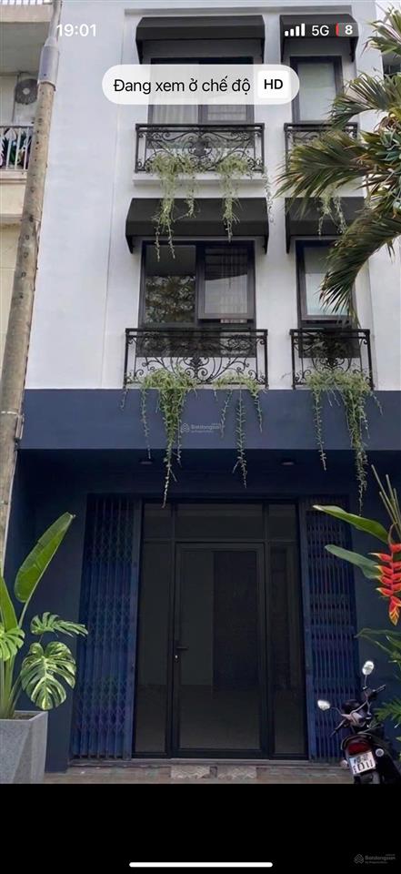 Cho thuê toà nhà 4 tầng, 7 phòng studio cao cấp mới 100% ngũ hành sơn