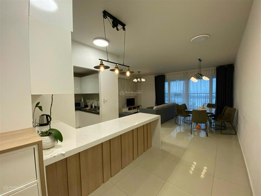 Vista verde  nhà to  full nội thất  view trực diện sắp trống giá chỉ 31tr/th. tư vấn và xem nhà