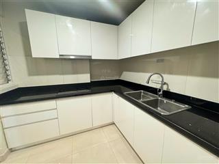 Căn hiếm vista verde  3pn 136m2 nội thất cơ bản giá chỉ 27tr/tháng.  tư vấn và xem nhà 24/7