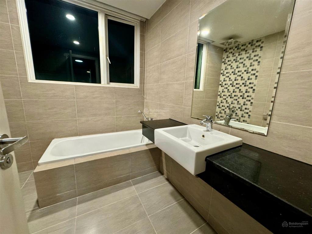 Căn hiếm vista verde  3pn 136m2 nội thất cơ bản giá chỉ 27tr/tháng.  tư vấn và xem nhà 24/7