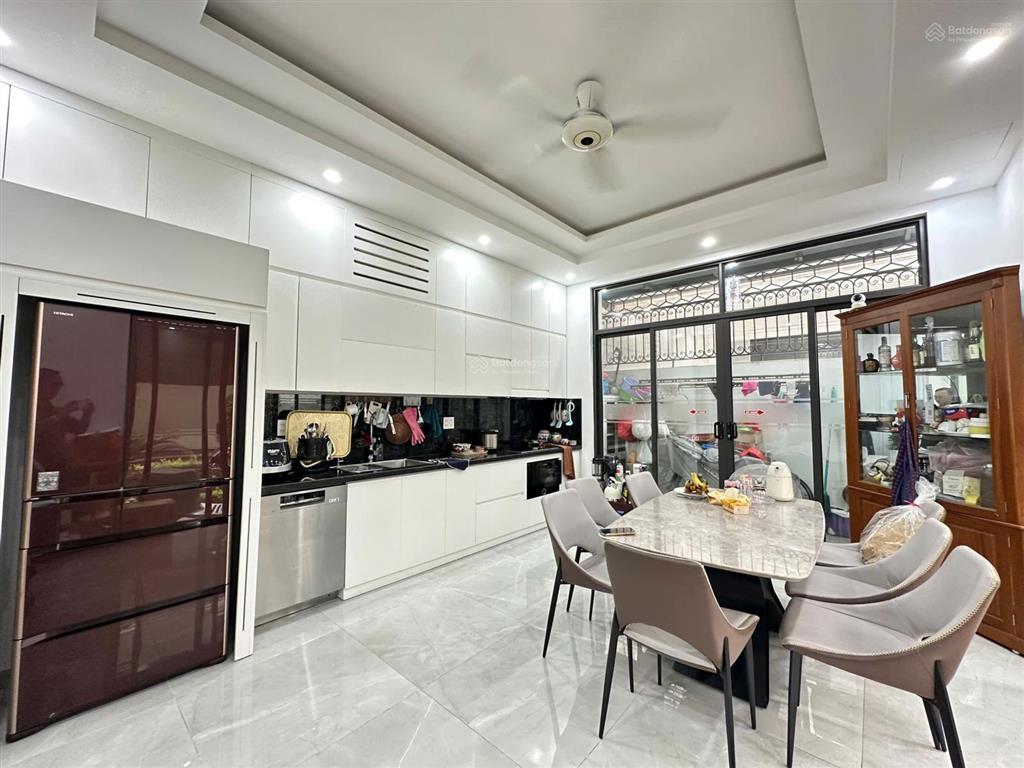 Bán liền kề xẻ khe tại hoàng huy mall, 14,5 tỷ, 78,5 m2, 5pn, 5wc, pháp lý đầy đủ