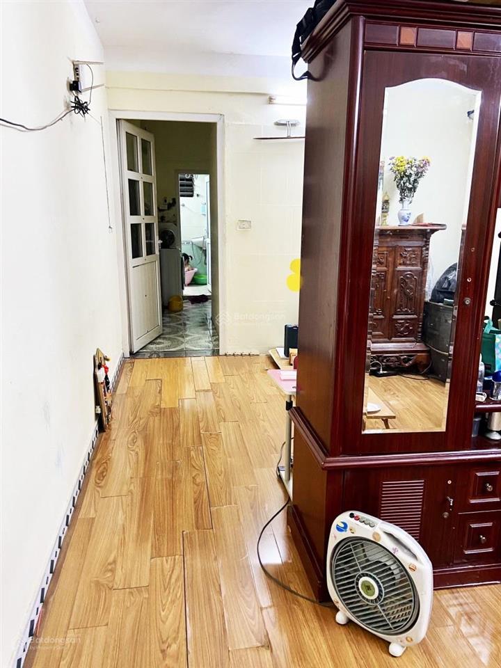 Cho thuê căn tập thể tầng 2, ngõ 120 hoàng quốc việt