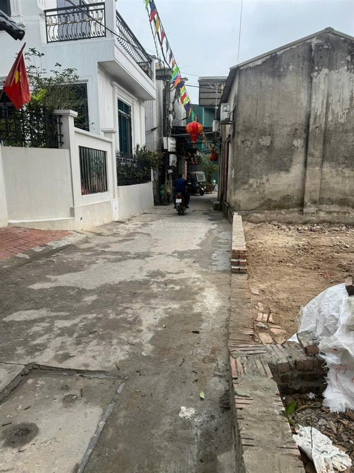Chính chủ bán lô 51m gia vĩnh thanh thuỳ 51m ngõ 0to