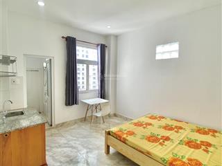 Phòng studio bên nguyễn hữu cảnh