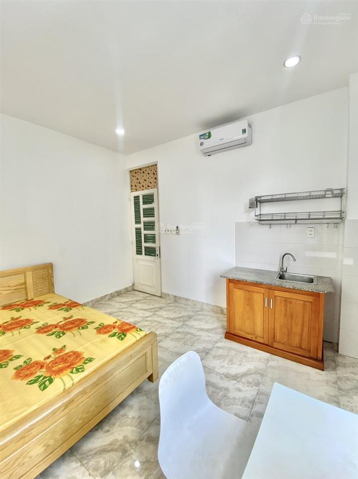 Phòng studio bên nguyễn hữu cảnh