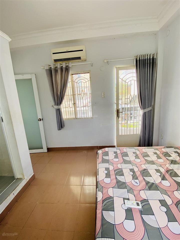 Phòng gần cầu công lý, trung tâm quận 3