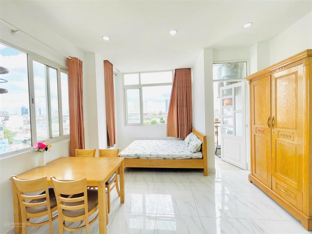 Căn hộ lớn full nội thất gần vinhomes