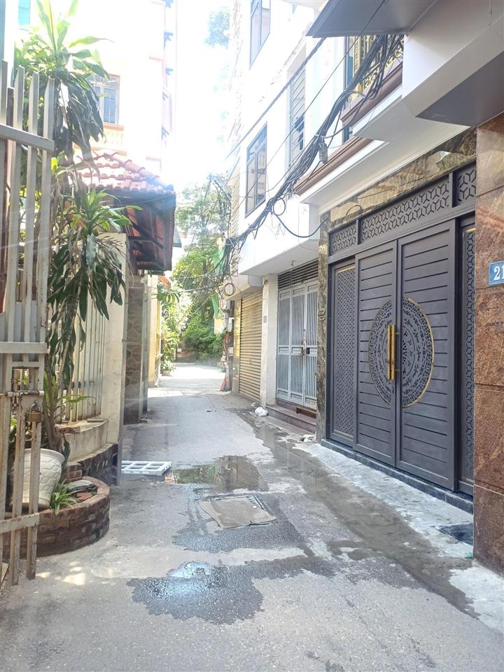 Chính chủ cần bán nhà 45m2 mới tinh vừa xây vị trí đẹp, thang máy, đường nguyễn văn trỗi, hà đông