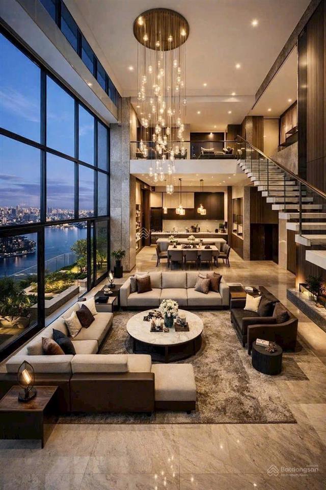 Duplex thông tầng sân vườn view hồ tây, sông hồng, thang máy riêng cách phố cổ chỉ 10 phút