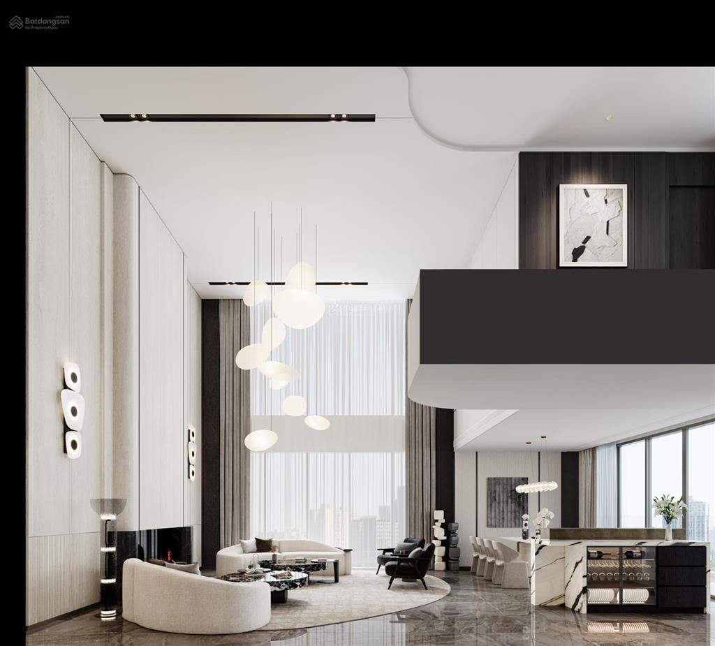 Duplex thông tầng sân vườn view hồ tây, sông hồng, thang máy riêng cách phố cổ chỉ 10 phút