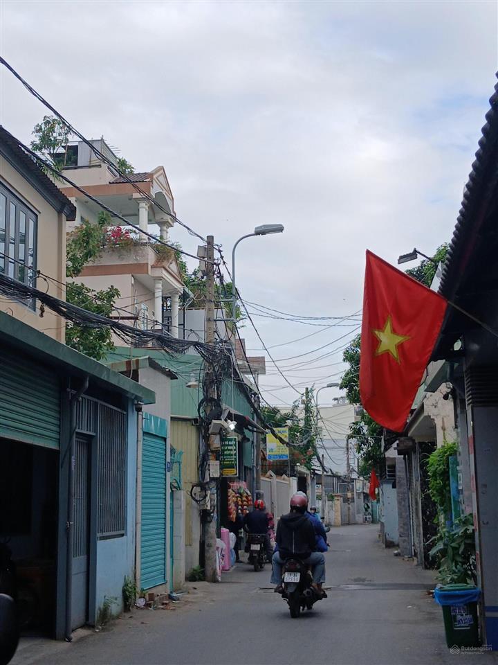 Bán nhà mặt tiền đường ô tô thông phường bình trưng tây quận 2 cách nguyễn thị định 150m, ngang 6m