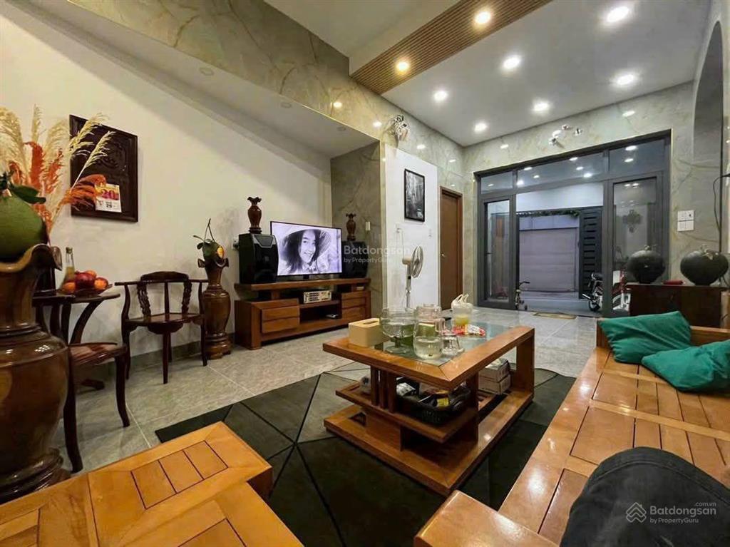 Bán gấp nhà quận 2 mặt tiền đường ô tô thông 2 chiều gần chợ tân lập nhà 2l ngang 8.6m có hđ thuê