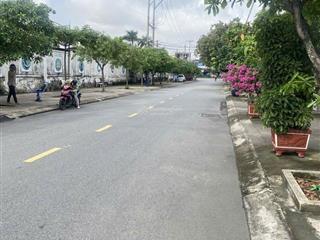 Chủ gửi bán nhà mặt tiền đường số 3, p. cát lái quận 2 đường ô tô 2 chiều, đất ngang 7m giá tlcc