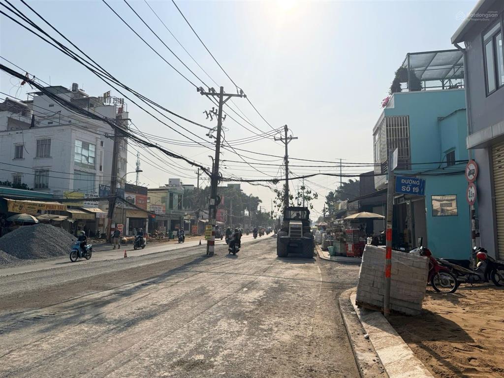 Chính chủ gửi bán lô đất 2 mặt tiền đường nguyễn thị định quận 2 vị trí hiếm 2 mặt tiền trước sau