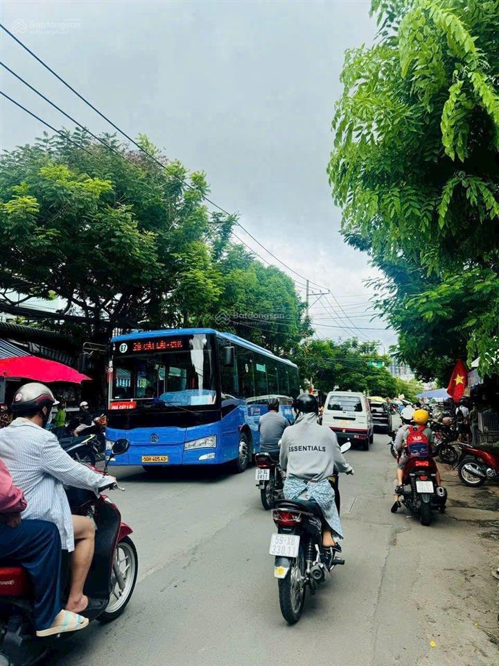 Chủ gửi bán nhà 206 lê văn thịnh quận 2
nhà ngay chợ cây xoài mặt tiền đường 30m ngang 5.3m