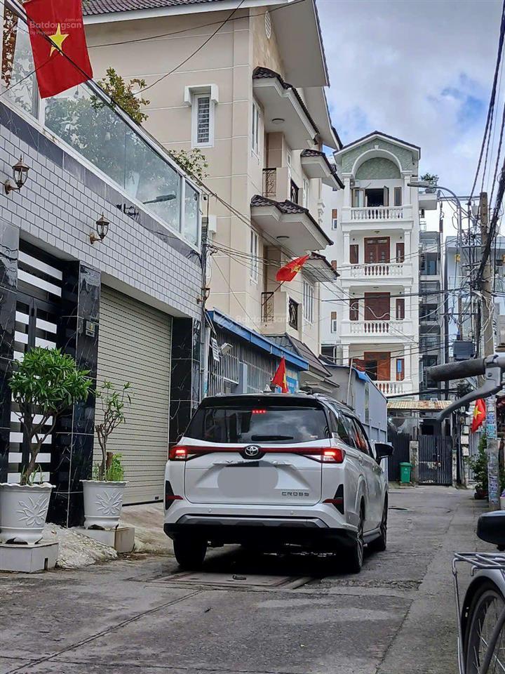 Bán nhà mặt tiền đường ô tô thông gần nguyễn duy trinh quận 2 ngang 8.6m sân đậu ô tô hỗ trợ vay
