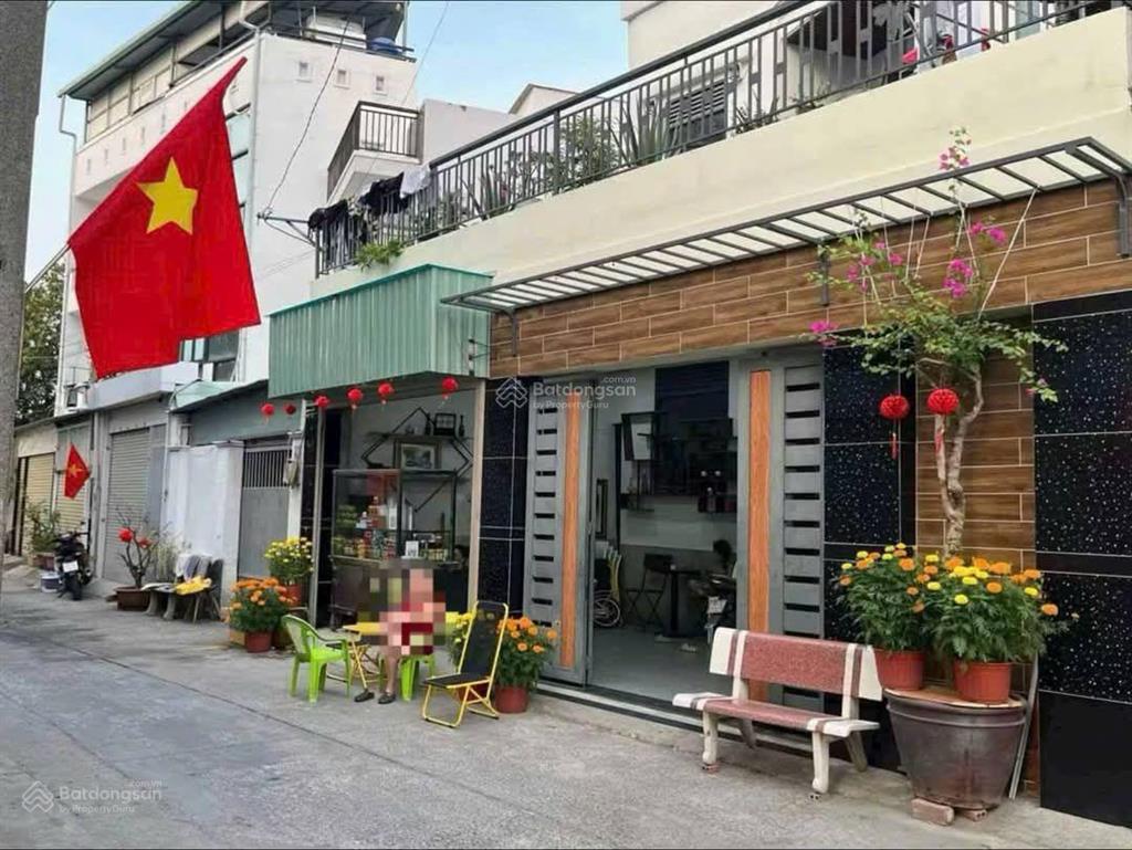Bán nhà mặt tiền đường ô tô thông gần nguyễn duy trinh quận 2 ngang 8.6m sân đậu ô tô hỗ trợ vay