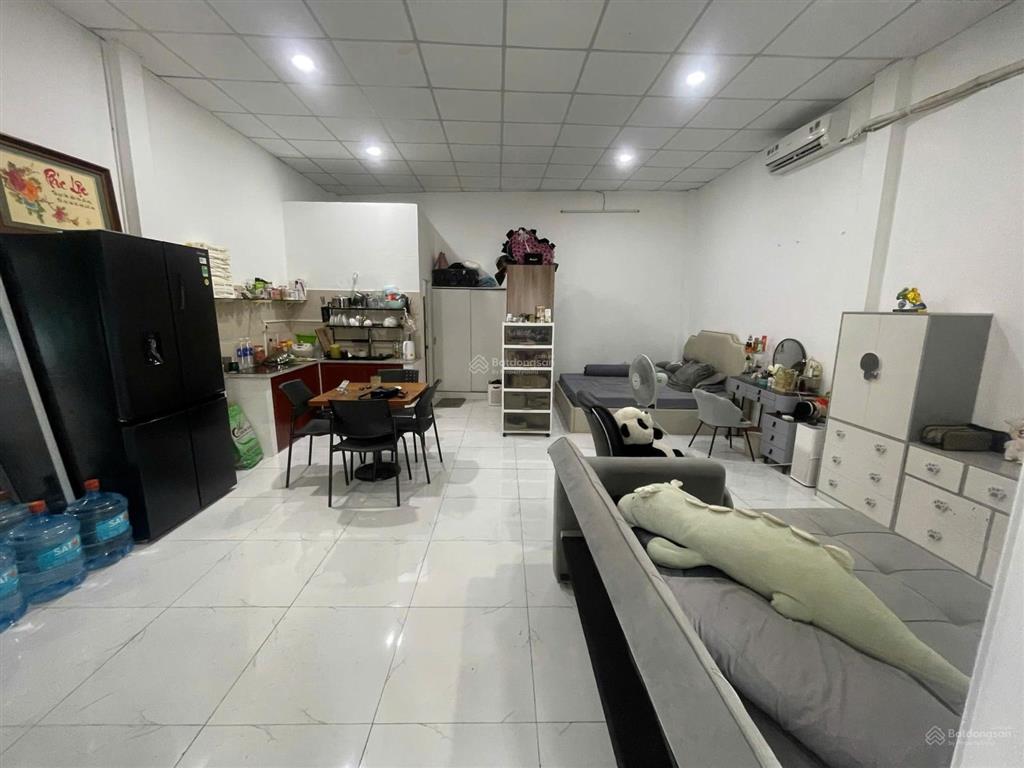 Bán nhà quận 2 nhà ngay mặt tiền đường ô tô thông  đường 8m đất ngang 6,2m giá tlcc 0903 034 ***
