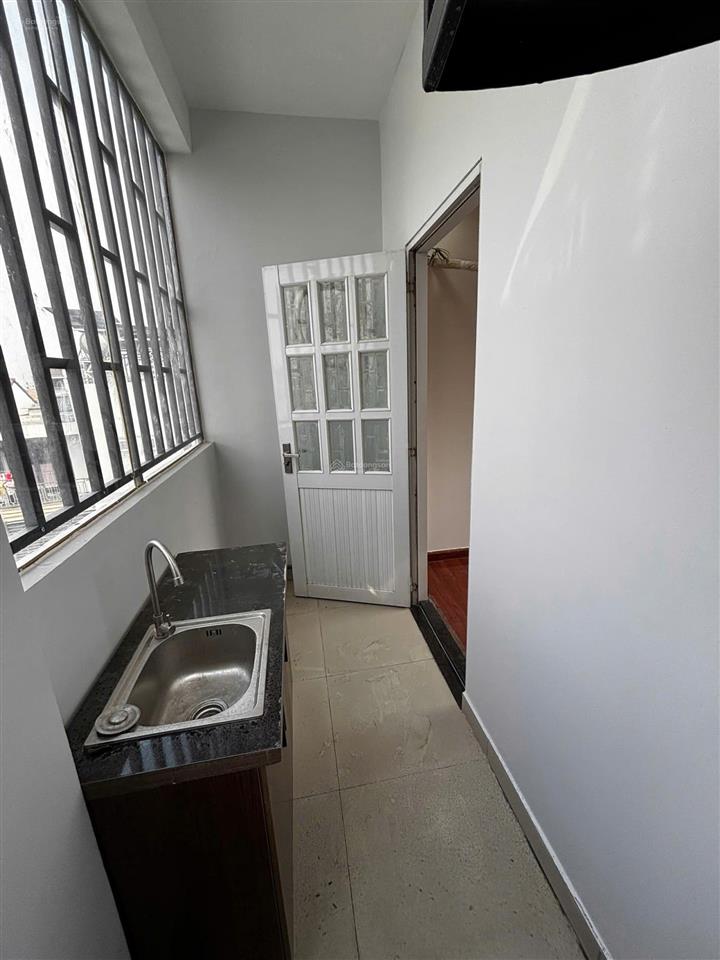 Bán nhà quận 2  gần lê văn thịnh có 7pn full nội thất, thu nhập 38tr/tháng, giá tlcc 090334123