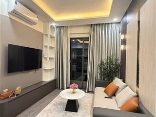 Chính chủ định cư nước ngoài bán căn 2pn góc 74m2, full nội thất cao cấp