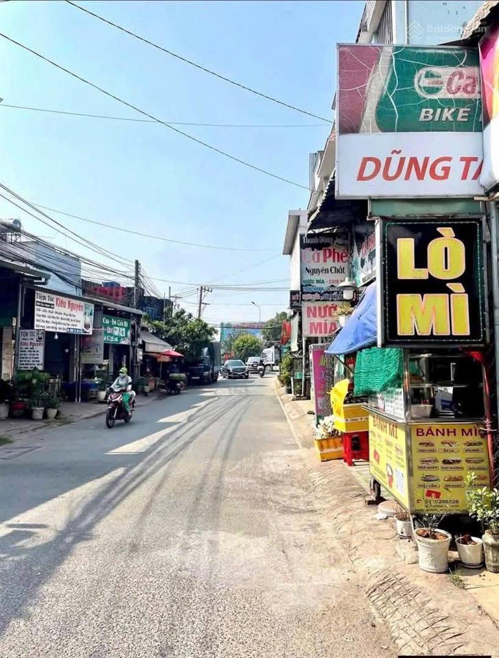Gia đình cần tiền bán gấp lô đất mặt tiền kinh doanh đẹp tại dĩ an
