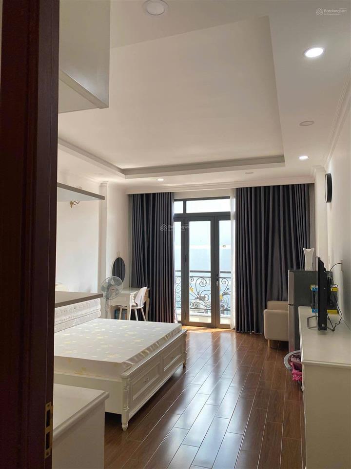 Hà xuống 2 tỷ còn 26.5 tỷ cần bán gấp nhà mặt tiền nhật tảo p.8 q.10 5 lầu thang máy