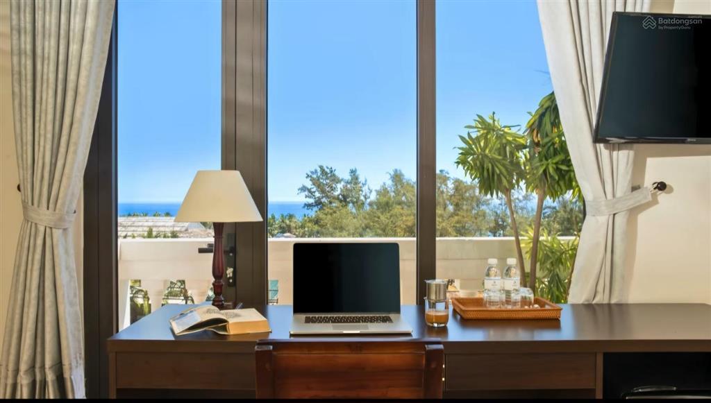 Bán căn khách sạn biển hội an dòng tiền cực tốt. khách sạn biển hội an