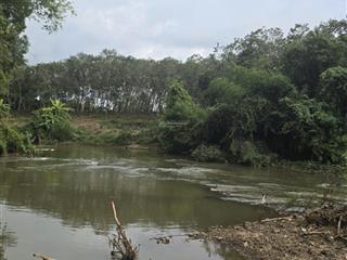 Đất mẫu giá tốt, có thổ cư, có view sông. đường ô tô, cách trung tâm 4km