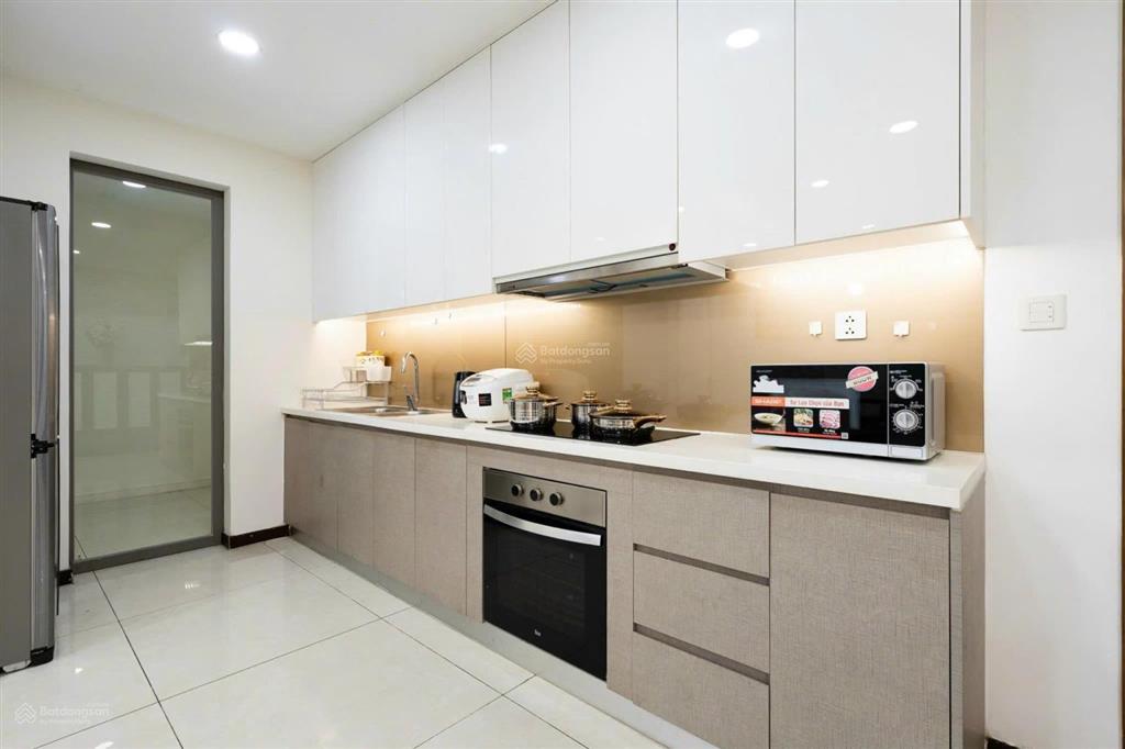 Millennium 4pn 3wc 180m2 giá 45tr/1 tháng  0932 143 *** xem nhà 24/7