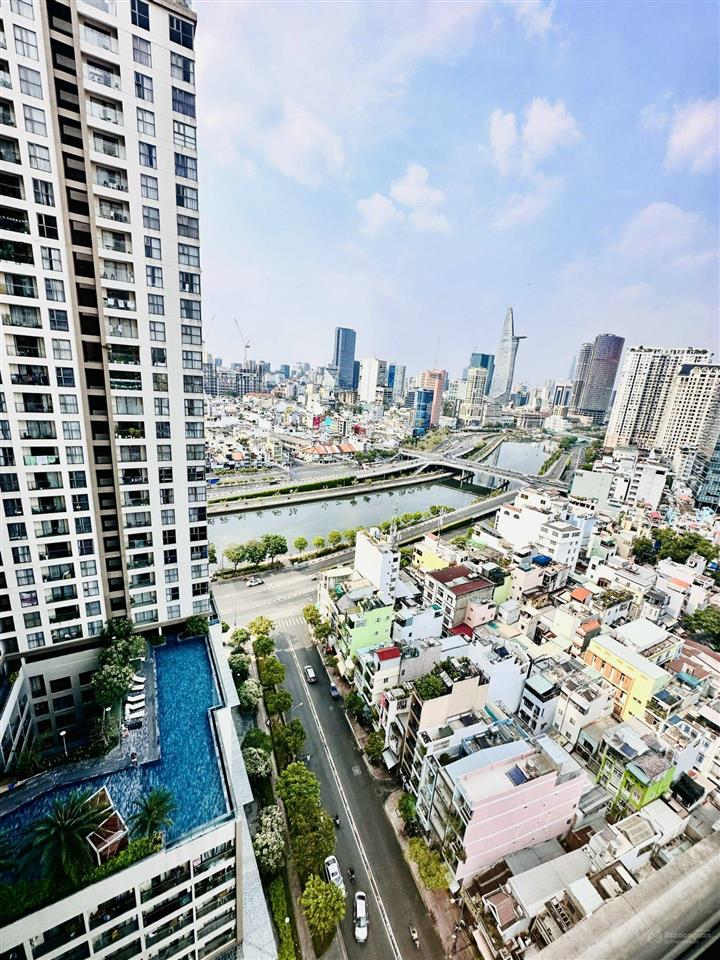 Bán gấp căn hộ có sổ hồng 3pn 2wc giá 12tỷ  0932 143 ***