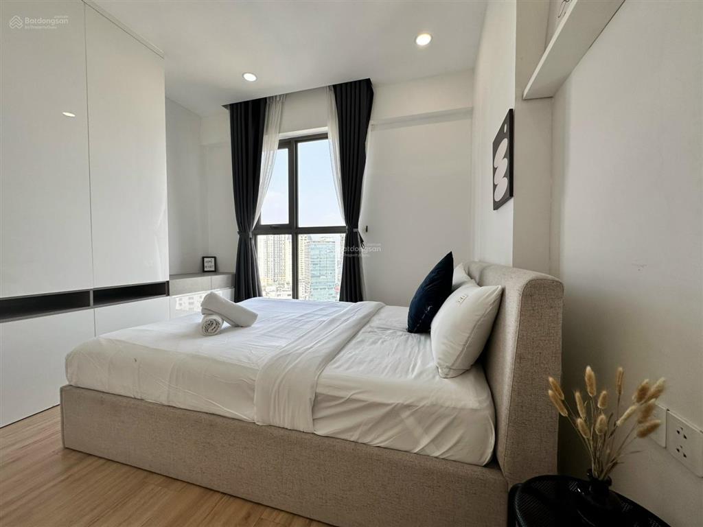 Bán gấp căn hộ có sổ hồng 3pn 2wc giá 12tỷ  0932 143 ***