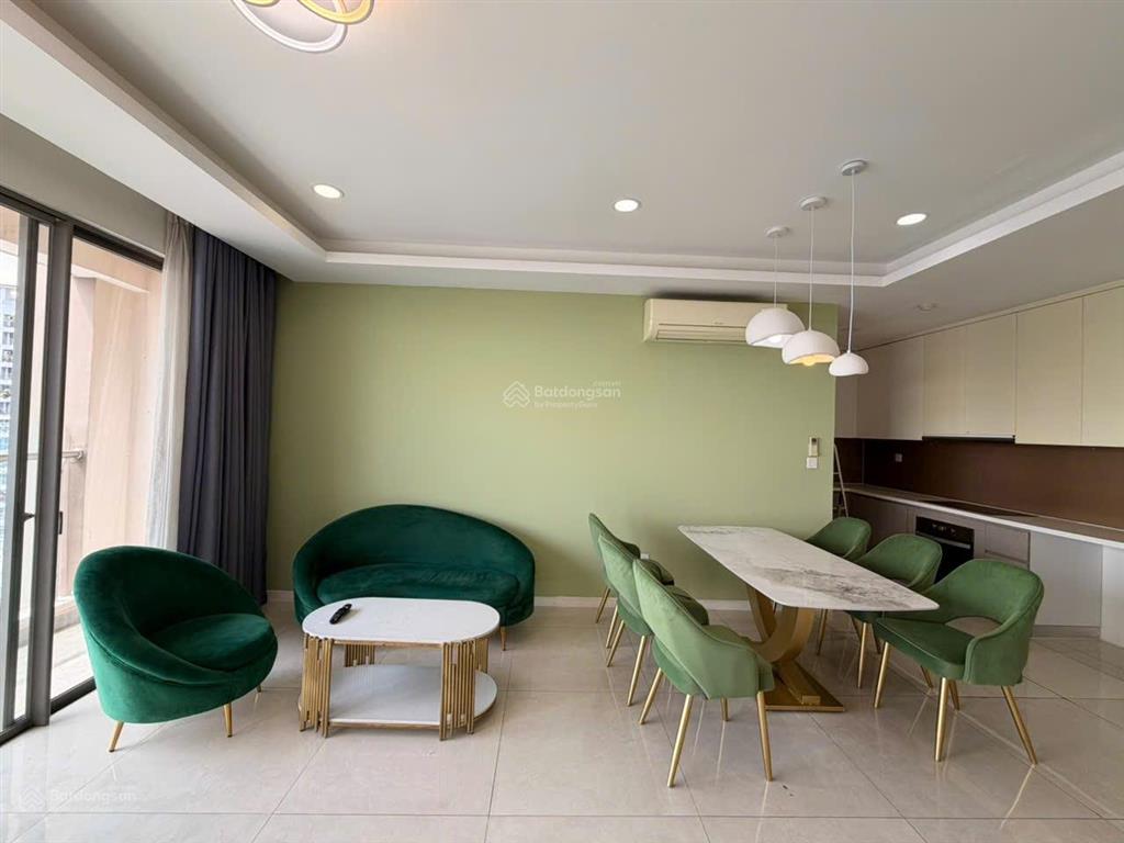 Cho thuê căn hộ millennium 3 phòng ngủ  0932 143 ***