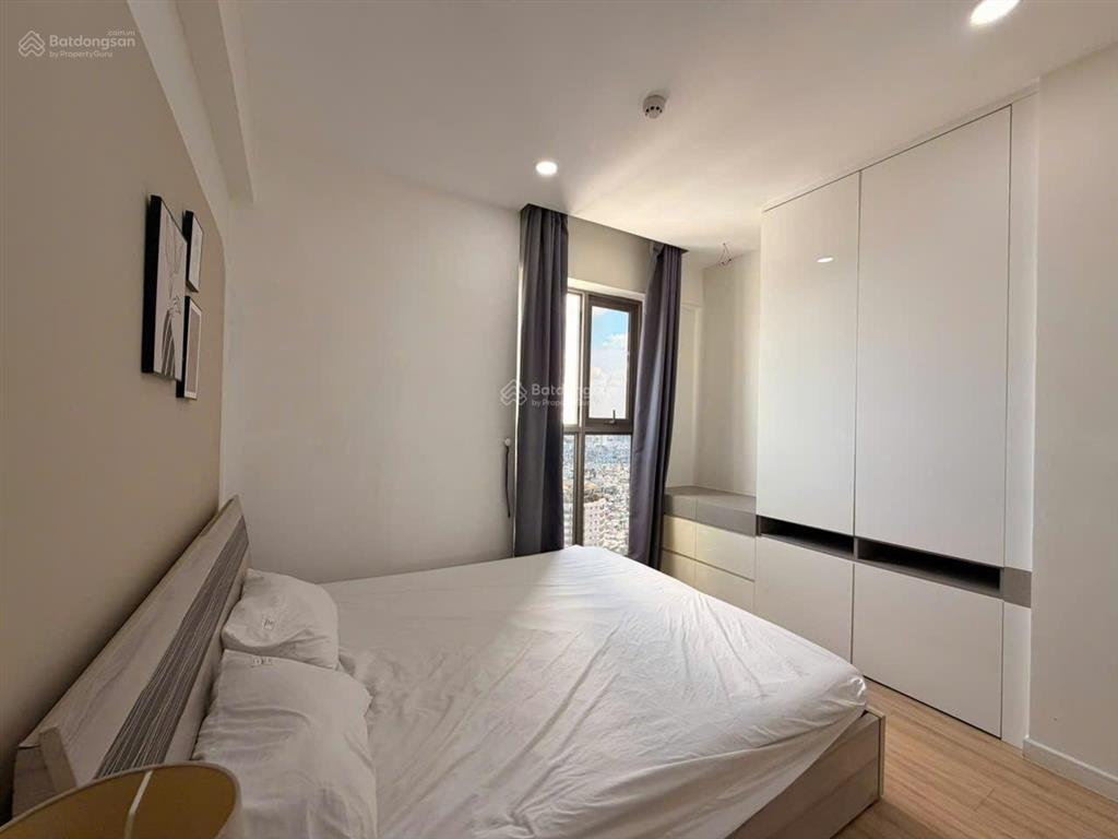 Cho thuê căn hộ millennium 3 phòng ngủ  0932 143 ***