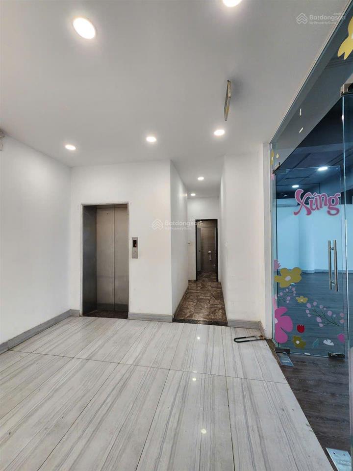 Cho thuê văn phòng 60m2 đã setup đầy đủ view hồ hoàng cầu, đống đa, hà nội. . 0866 683 ***